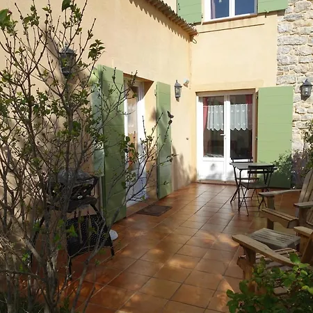 Du Pagoulin - D'hotes Bed & Breakfast 3*